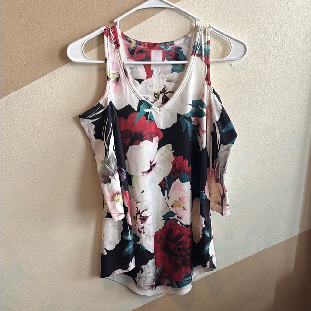 Red and White Cut Out Relaxed Tank Top